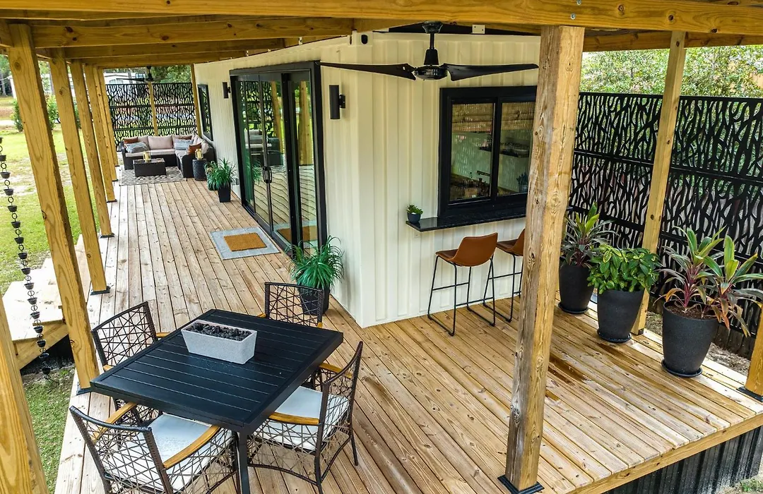 "Glamtainer" One Of A Kind Romantic Luxe Retreat, 8 Minutes To Emerald Beach, Outdoor Haven-1