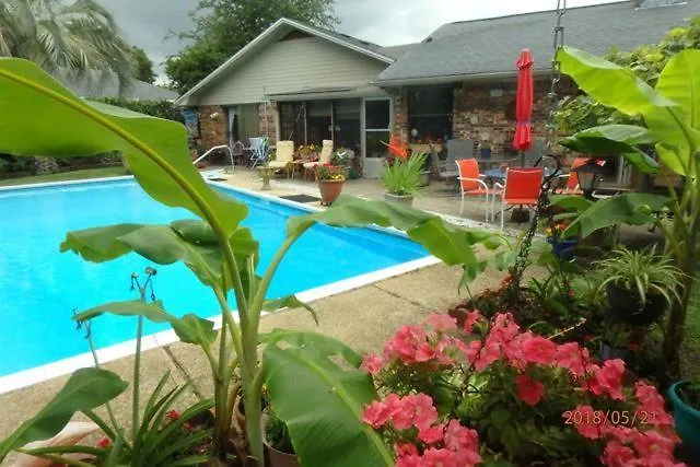 Poolside Paradise Navarre