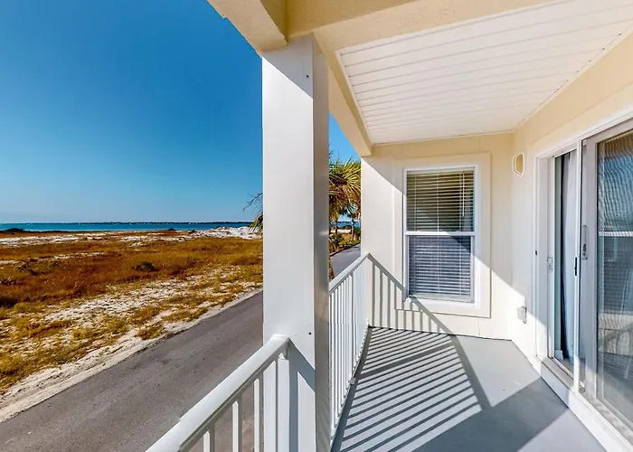 Gulf Island 412 Apartment Navarre