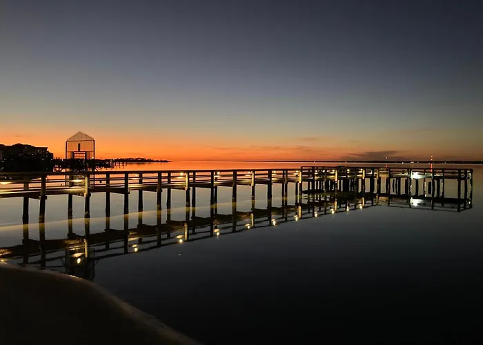 Sunset Harbor Palms 1-205, Pool, Fishing Pier 2 Guests Apartment Navarre