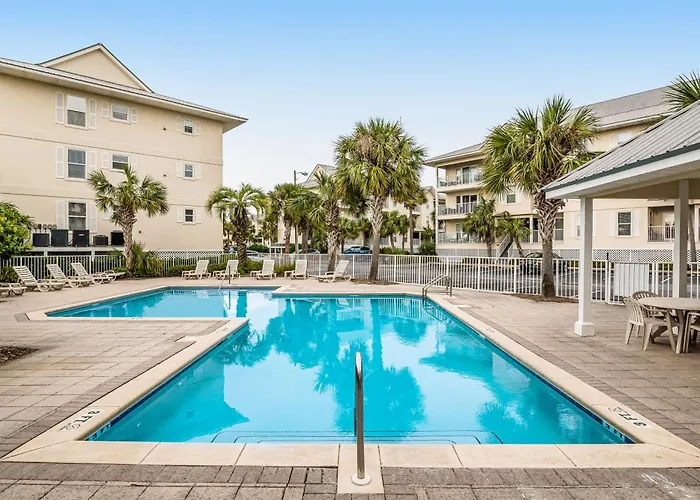 Gulf Island 733 Apartment Navarre