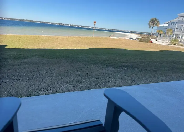 Sunset Harbor Palms 1-108 Apartment Navarre