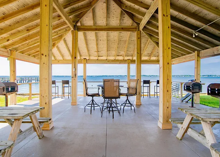 Sunset Harbor #2-204 - Latitude Adjustment Apartment Navarre